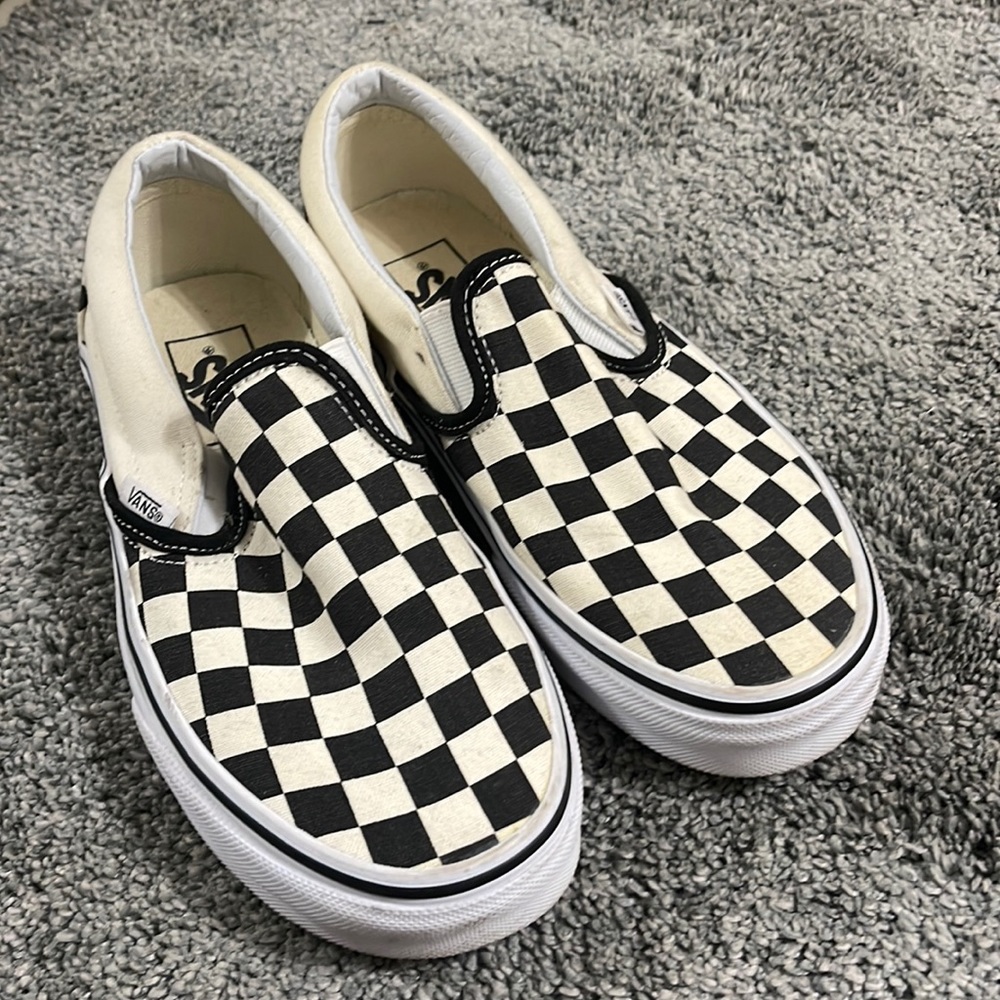 Vans® Asher Women's Shoes Checkered 6.5